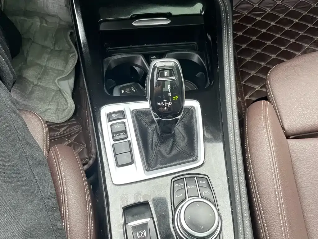 BMW 1 Series 2023 из CN, фото 6