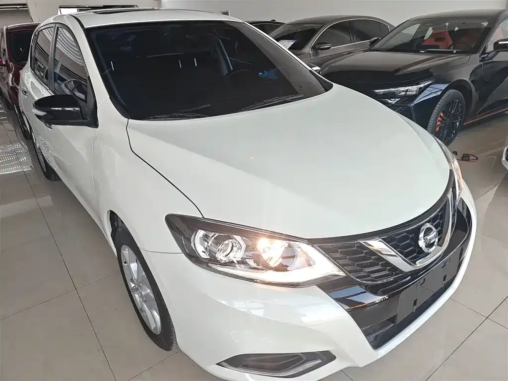 Nissan Tiida 2024 из CN, фото 2