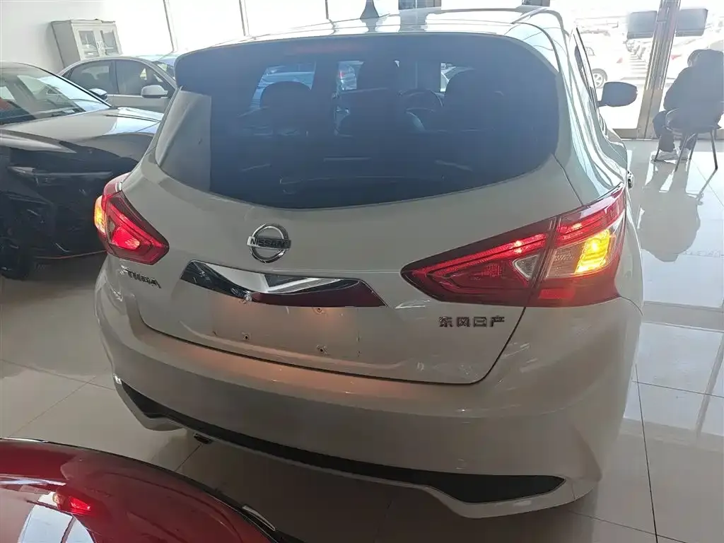 Nissan Tiida 2024 из CN, фото 3