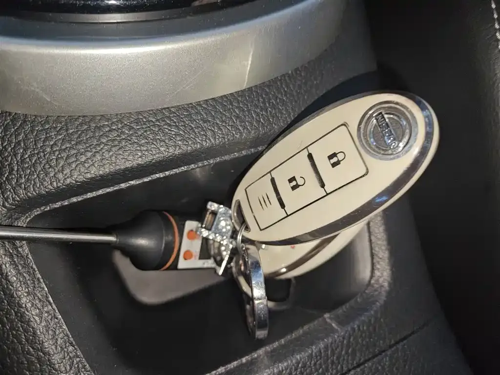 Nissan Tiida 2024 из CN, фото 4