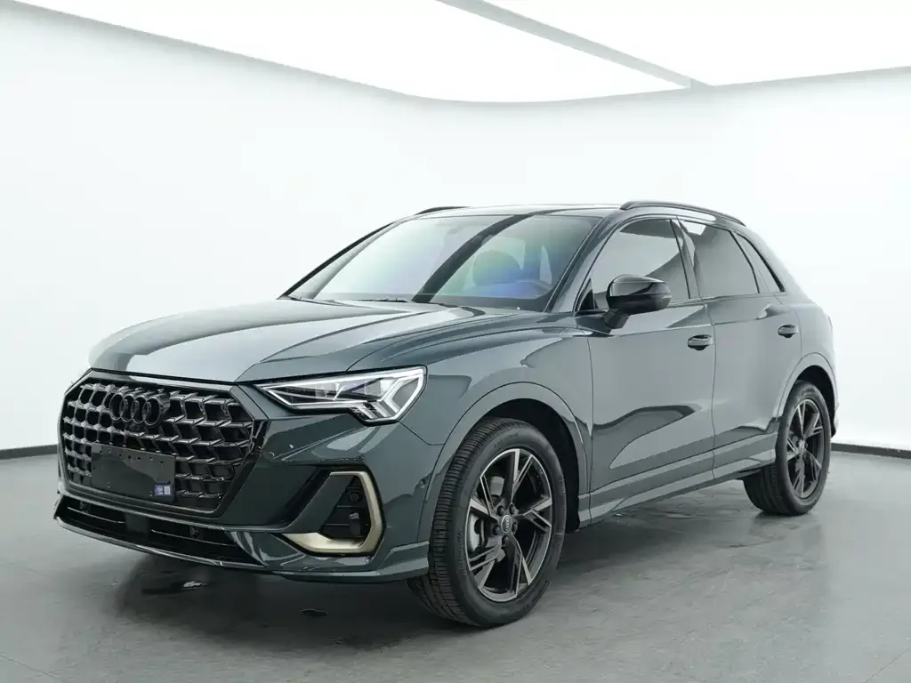 Audi Q3 2024 из CN, фото 1