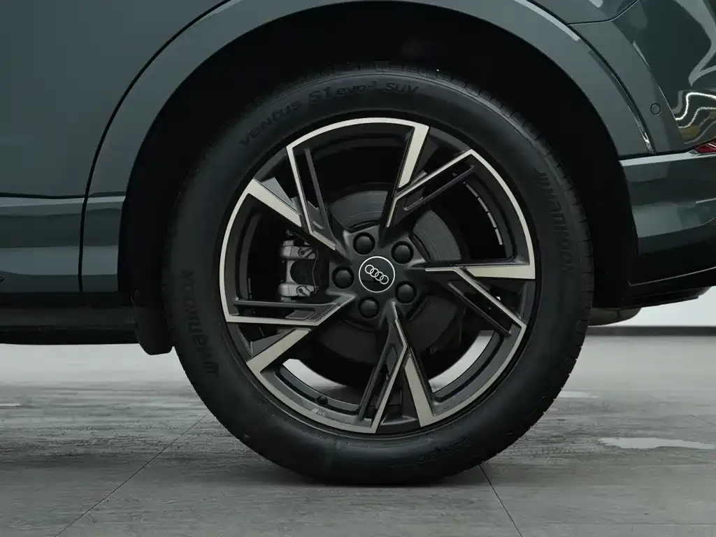 Audi Q3 2024 из CN, фото 8