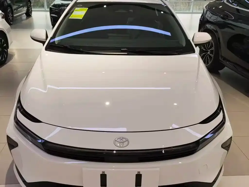 Toyota Corolla 2026 из CN, фото 1