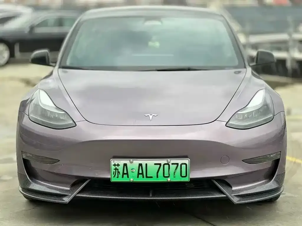 Tesla Model 3 — фото 2