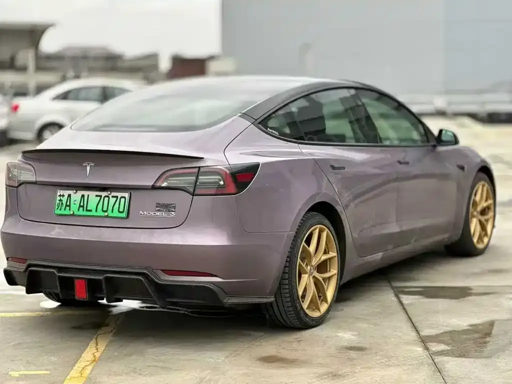 Tesla Model 3 — фото 8