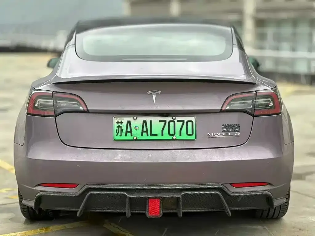 Tesla Model 3 — фото 6