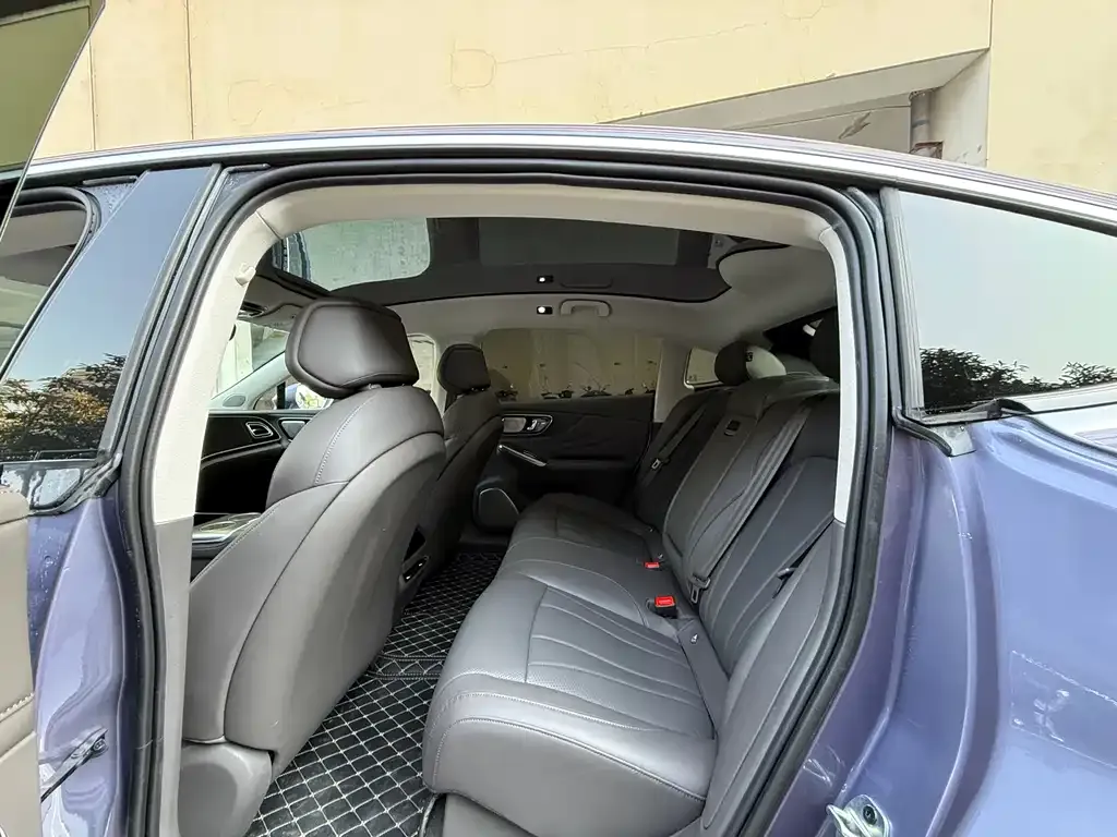 Roewe Feifan F7 2023 из CN, фото 3