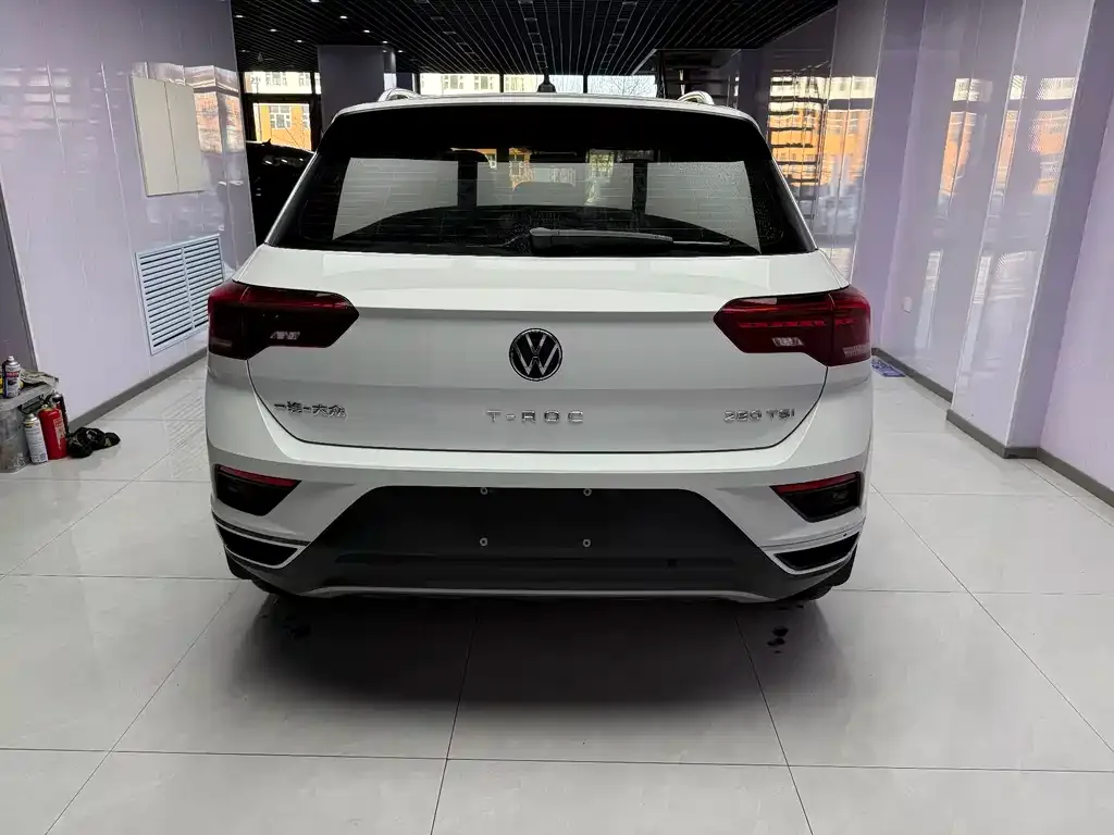 Volkswagen T-Roc 2023 из CN, фото 6