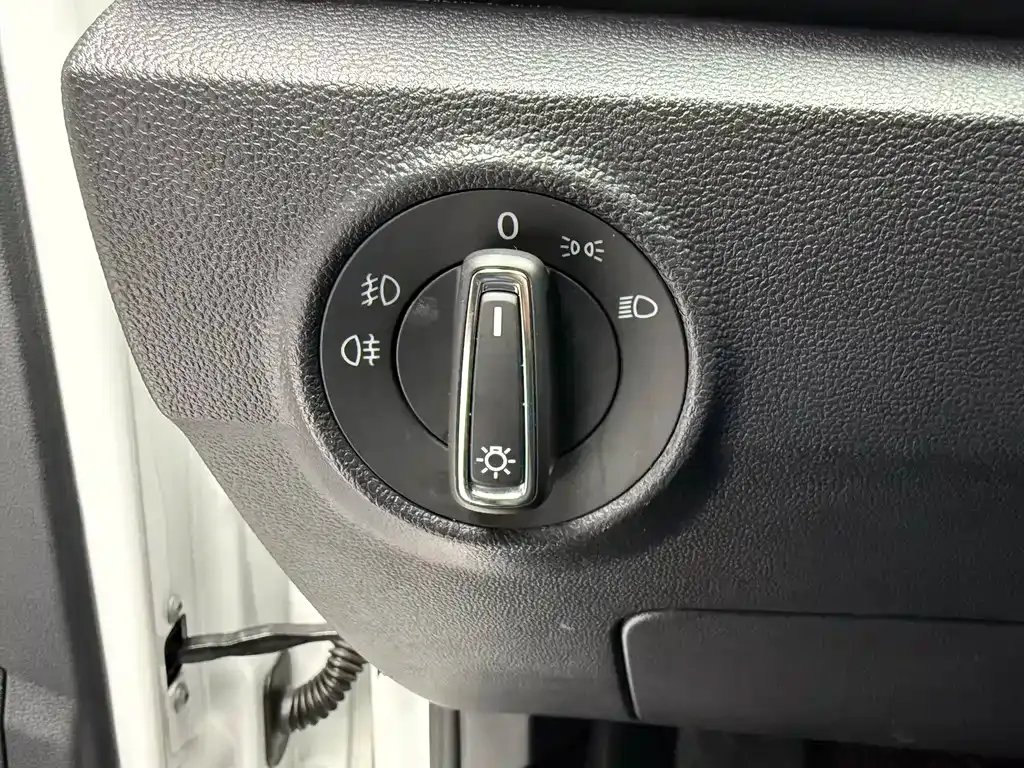 Volkswagen T-Roc 2023 из CN, фото 10