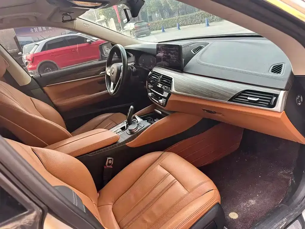 BMW 6 Series GT — фото 8