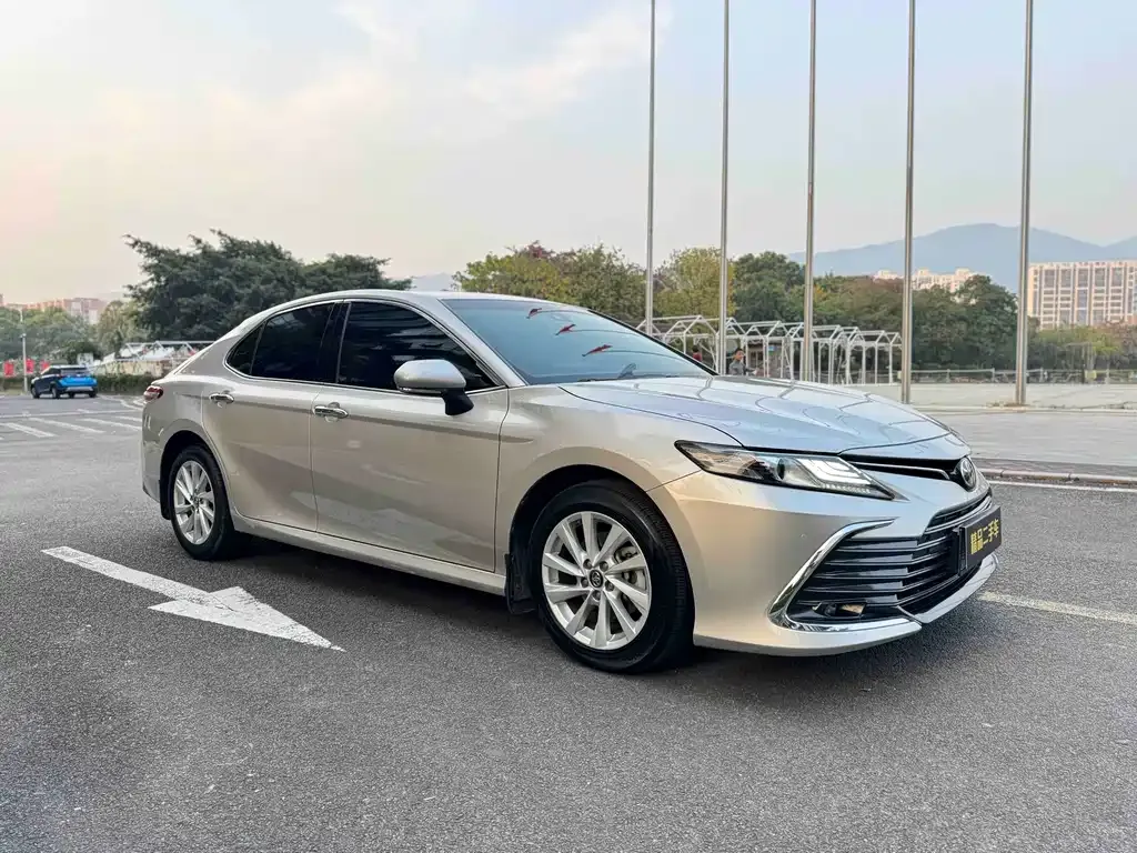 Toyota Camry 2023 из CN, фото 7