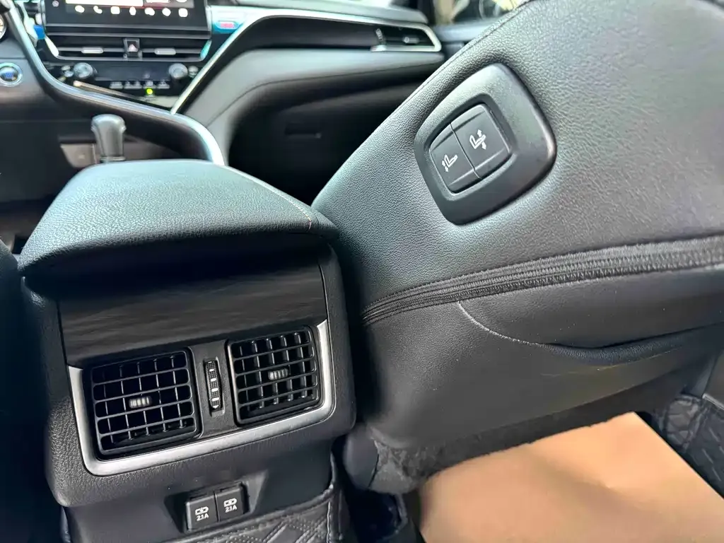 Toyota Camry 2023 из CN, фото 6