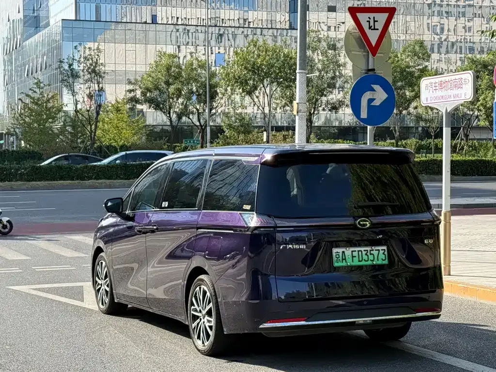 GAC Motor E8 Hybrid 2024 из CN, фото 8