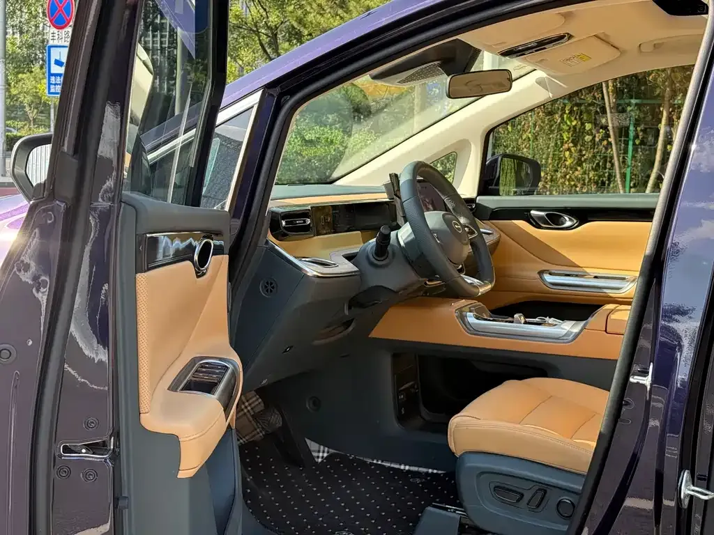 GAC Motor E8 Hybrid 2024 из CN, фото 6