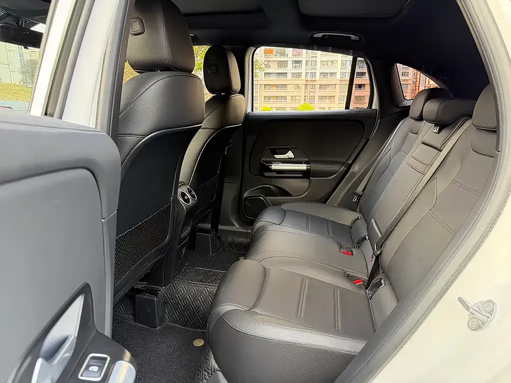 Mercedes-Benz GLA 2023 из CN, фото 2