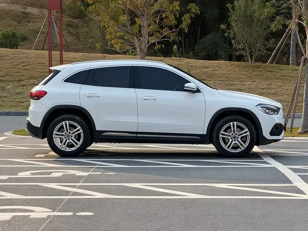 Mercedes-Benz GLA 2023 из CN, фото 4