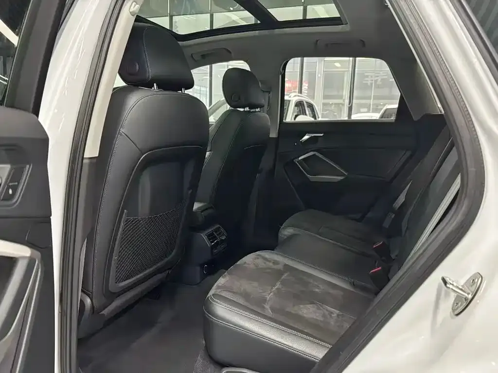 Audi Q3 2022 из CN, фото 2