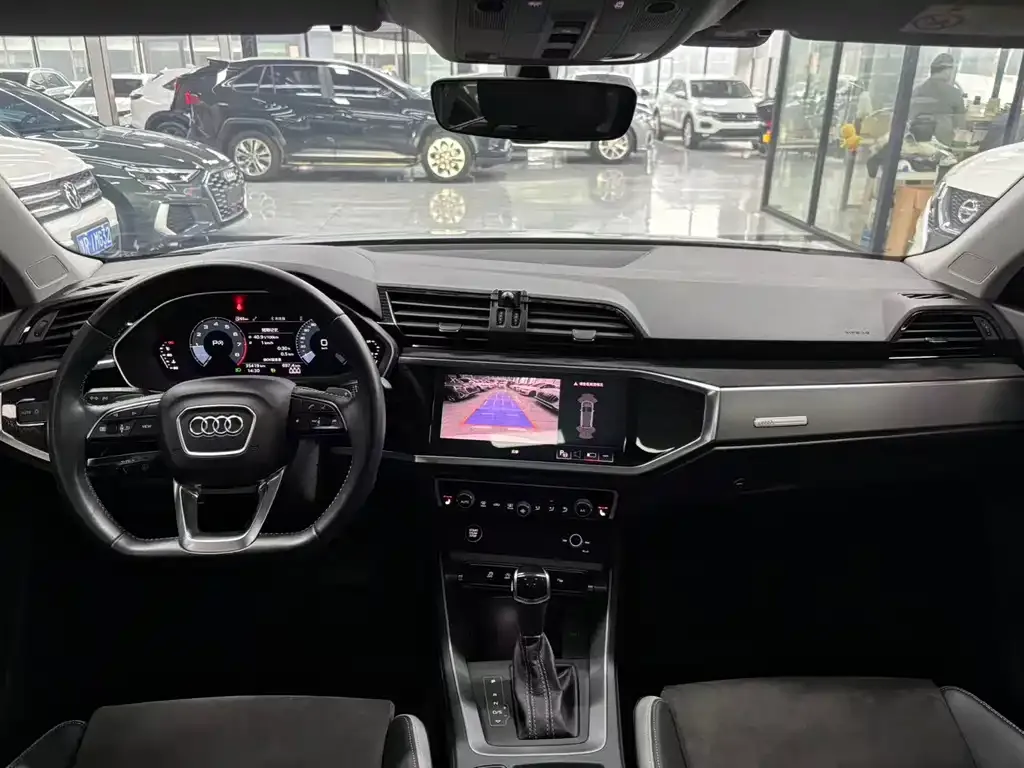 Audi Q3 2022 из CN, фото 7