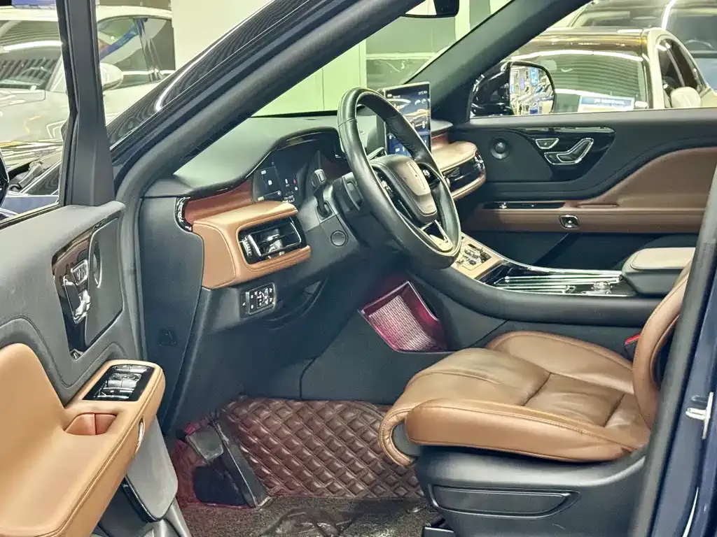 Lincoln Aviator 2021 из CN, фото 9
