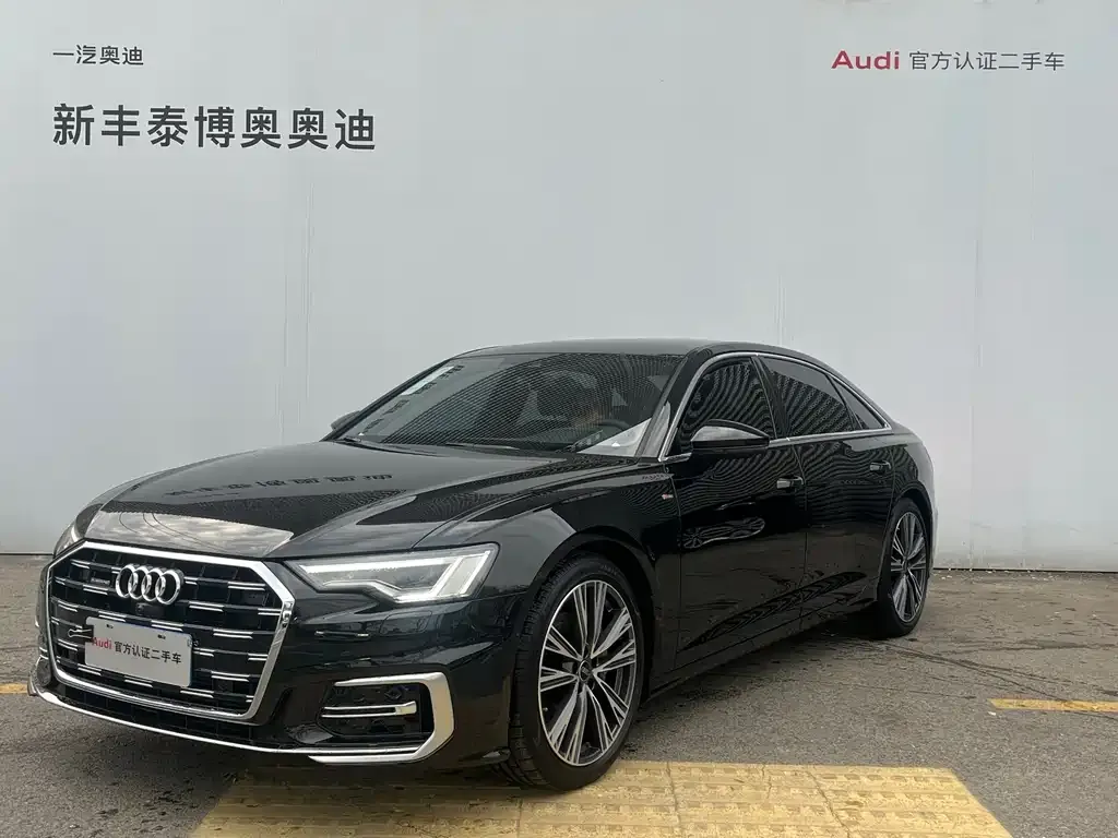 Audi A6L — фото 1