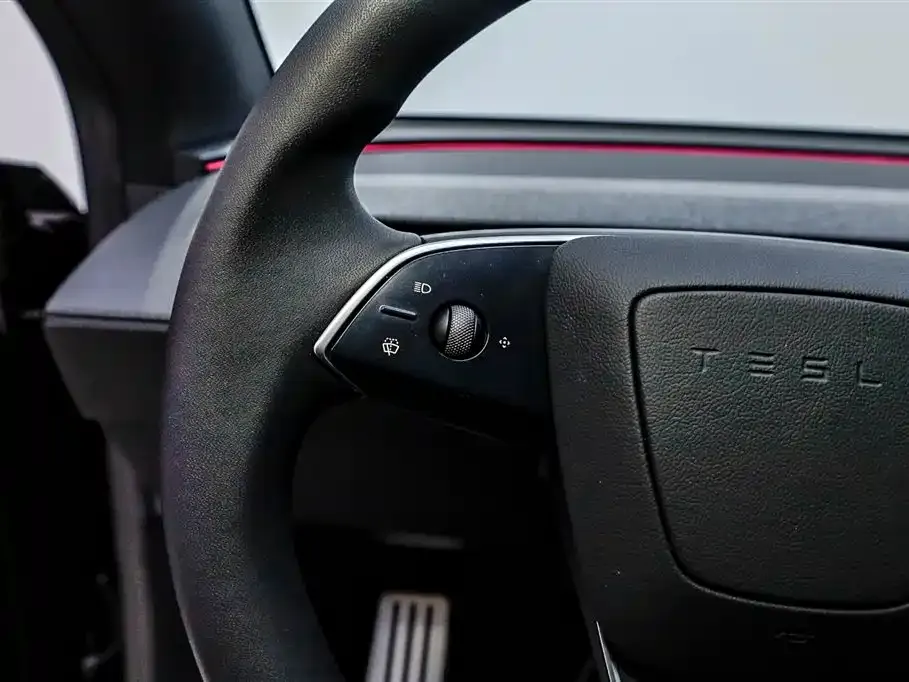 Tesla Model Y L 2025 из CN, фото 10
