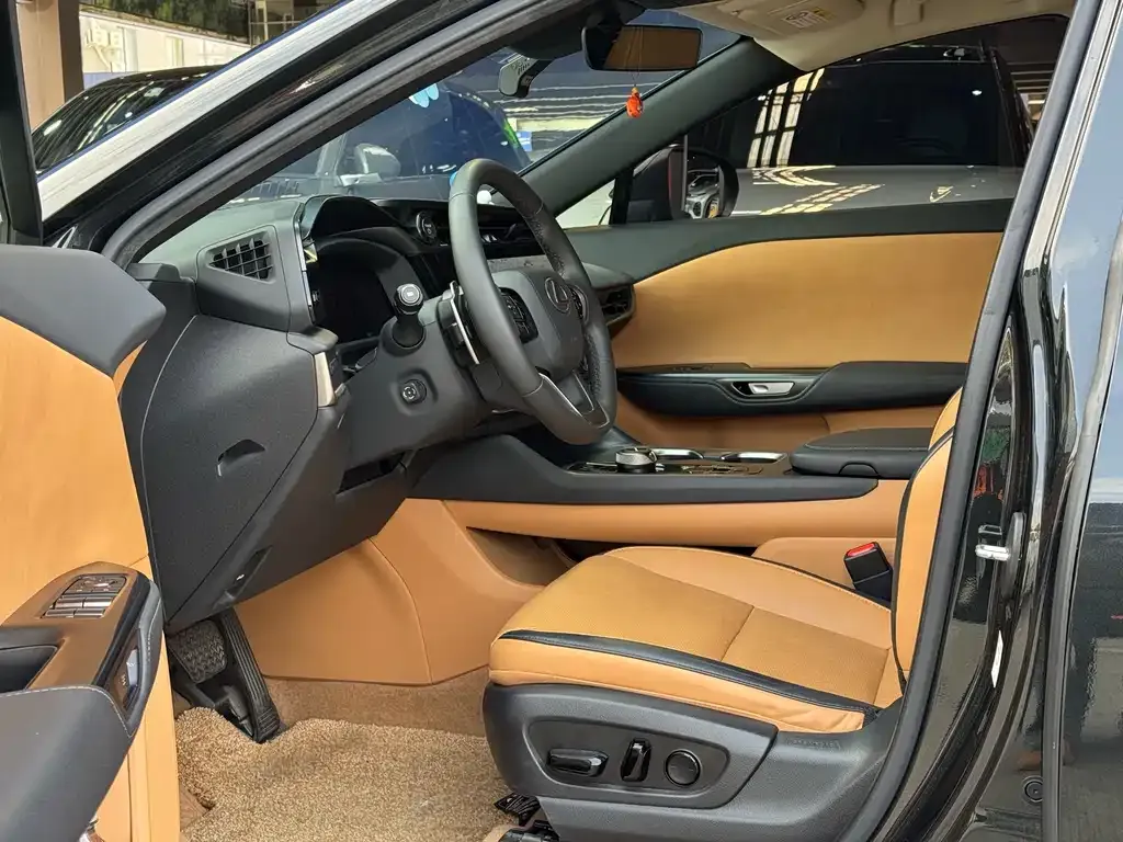 Lexus RZ 2023 из CN, фото 9