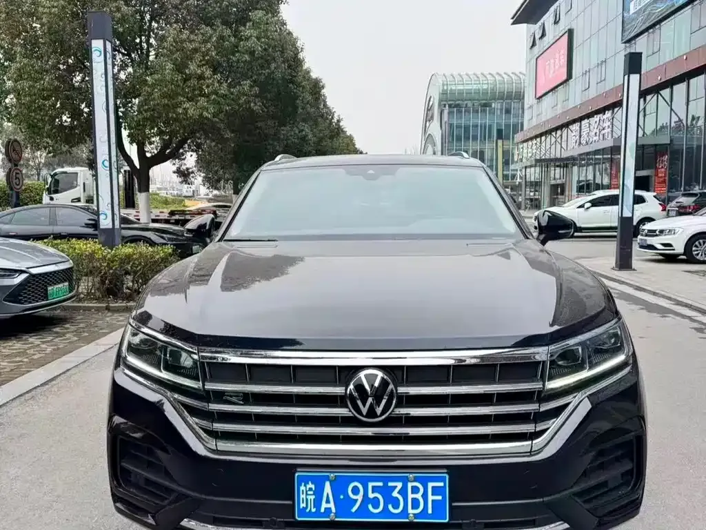 Volkswagen Touareg 2022 из CN, фото 1