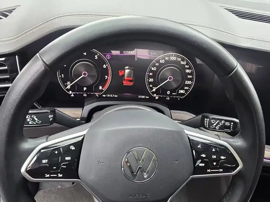 Volkswagen Touareg 2022 из CN, фото 7