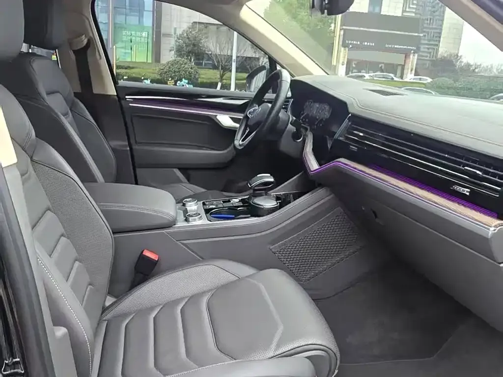 Volkswagen Touareg 2022 из CN, фото 3