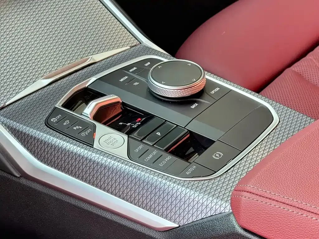 BMW 3 Series 2024 из CN, фото 6