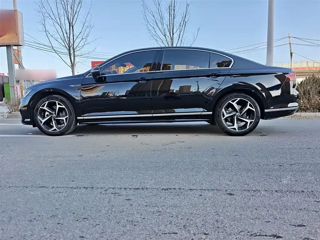 Volkswagen Magotan 2025 из CN, фото 10