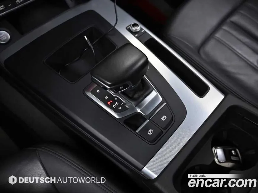 Audi Q5 2021 из KR, фото 2