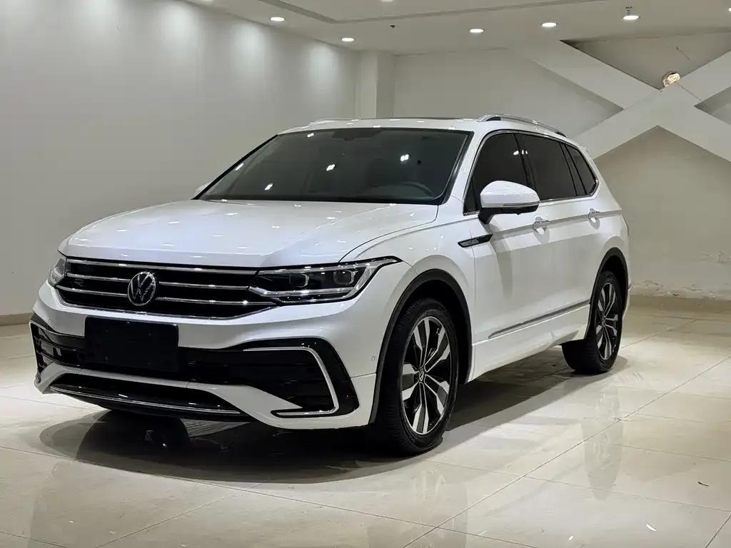 Volkswagen Tiguan L 2022 из CN, фото 1