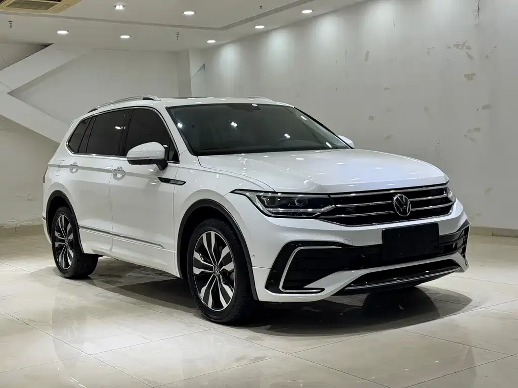 Volkswagen Tiguan L 2022 из CN, фото 9