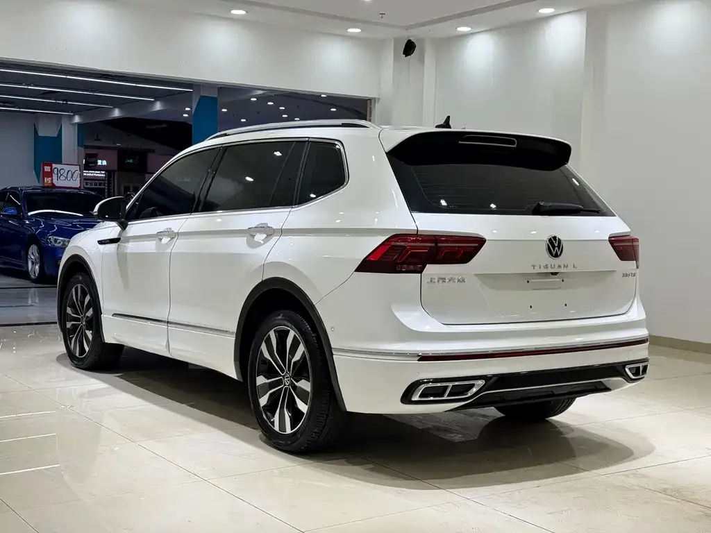 Volkswagen Tiguan L 2022 из CN, фото 4