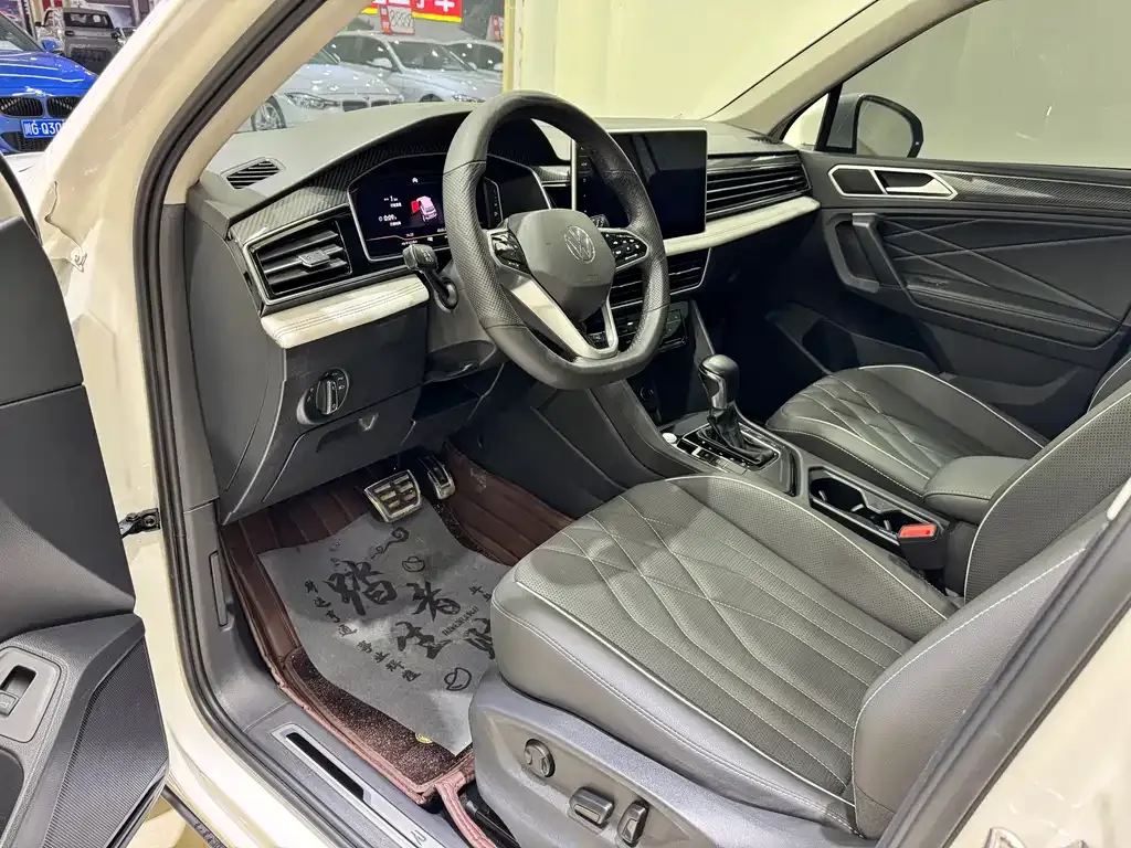 Volkswagen Tiguan L 2022 из CN, фото 7