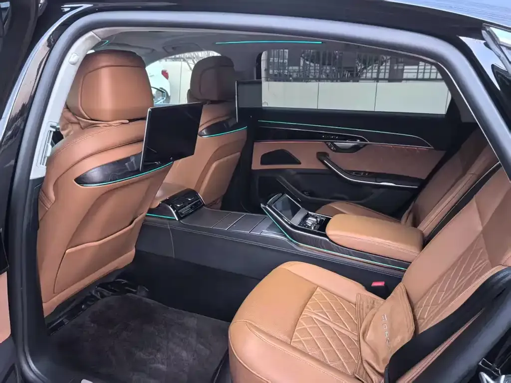 Audi A8 2022 из CN, фото 3