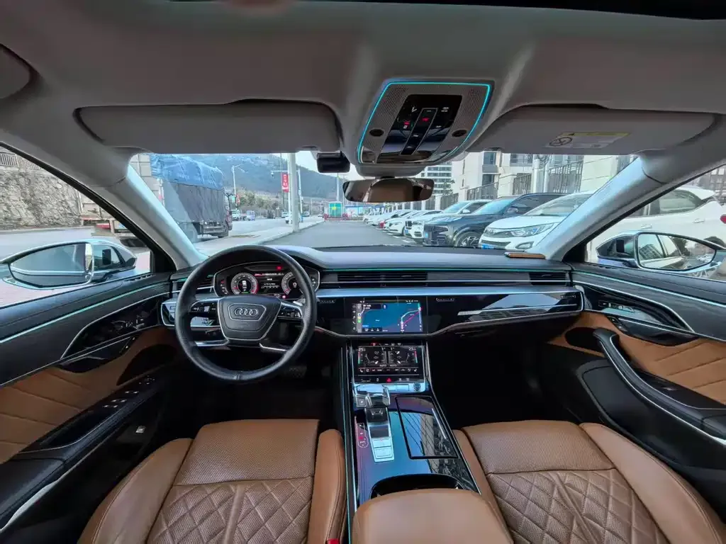 Audi A8 2022 из CN, фото 4