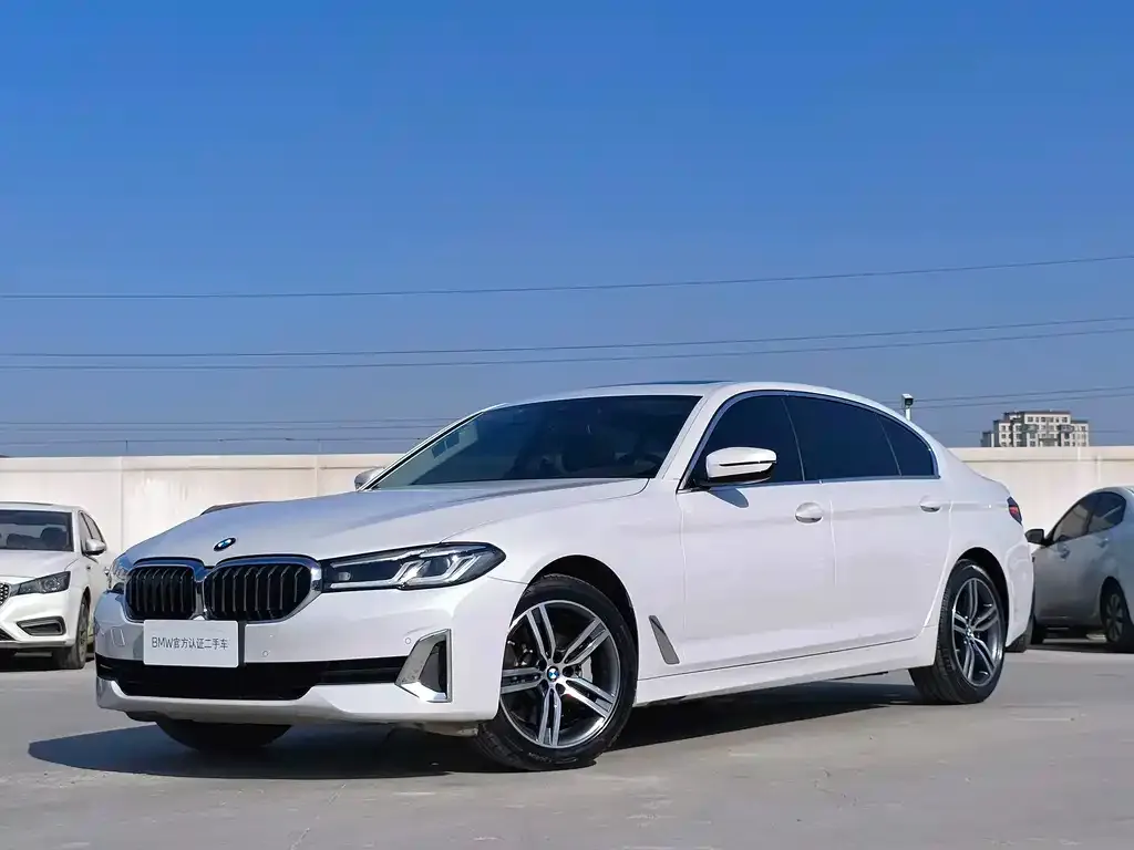 BMW 5 Series — фото 1