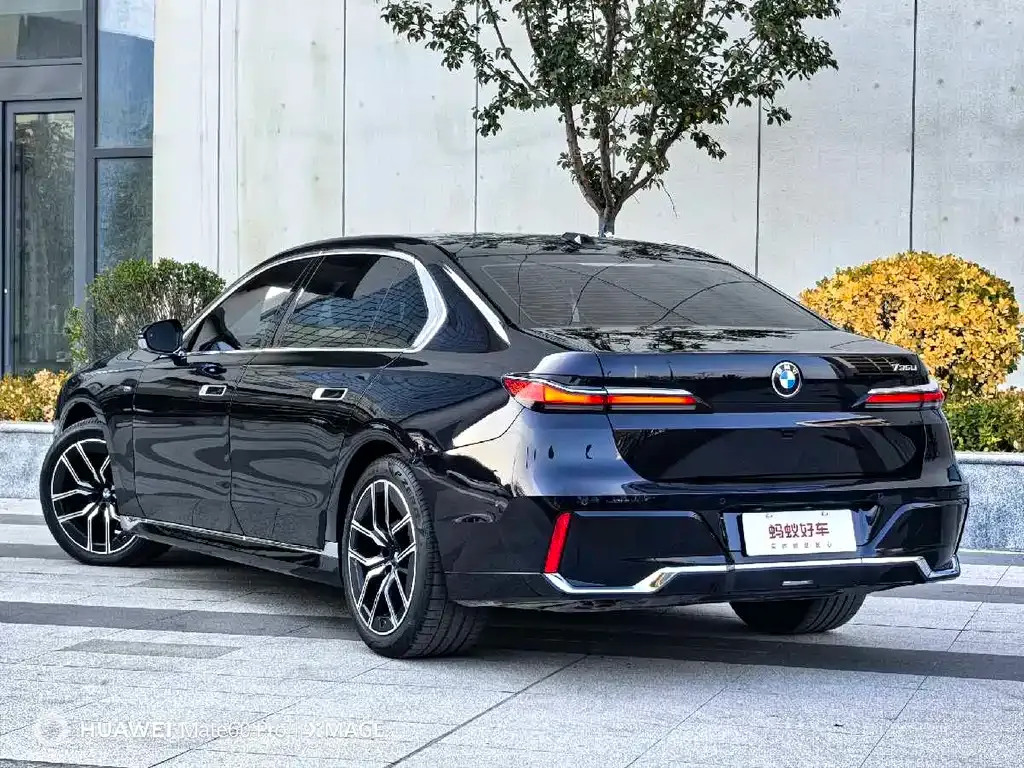 BMW 7 Series 2025 из CN, фото 6