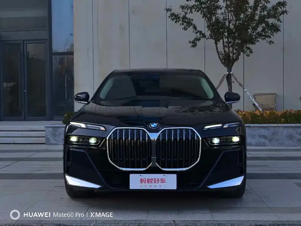 BMW 7 Series 2025 из CN, фото 4
