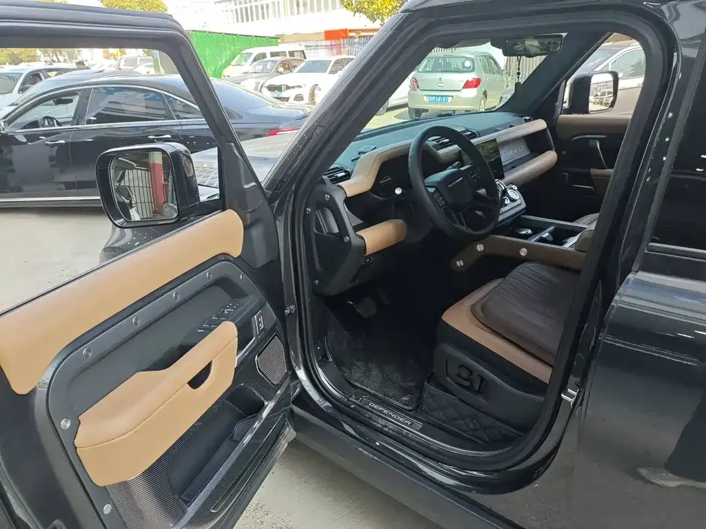 Land Rover Defender 2025 из CN, фото 6