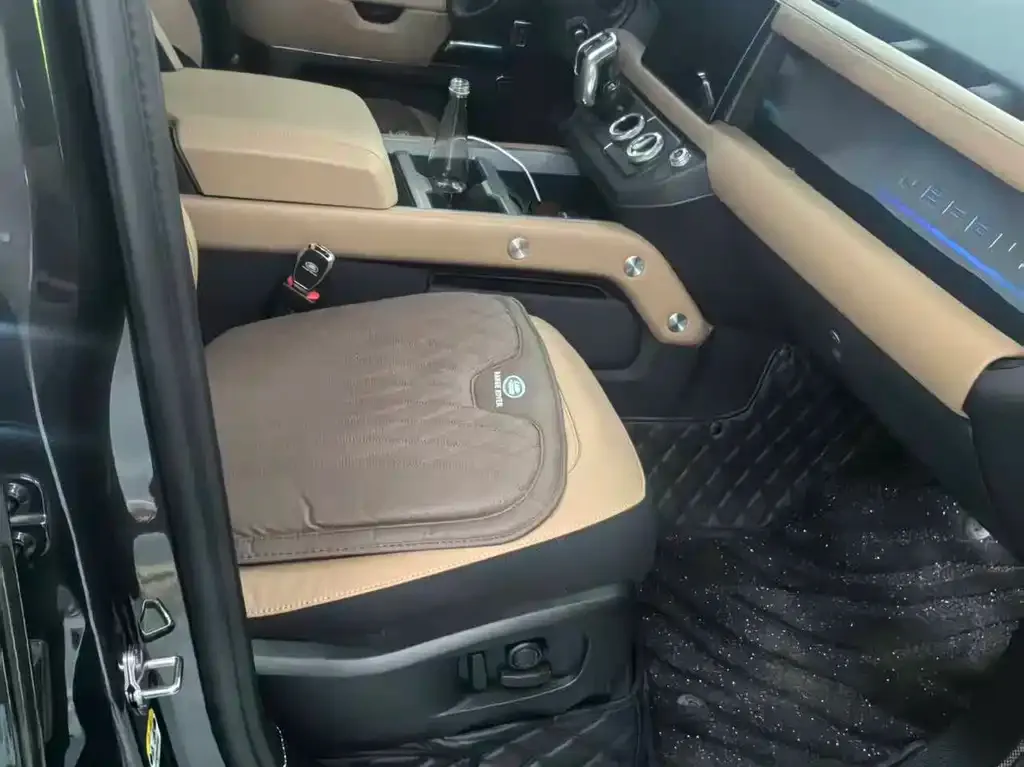 Land Rover Defender 2025 из CN, фото 2