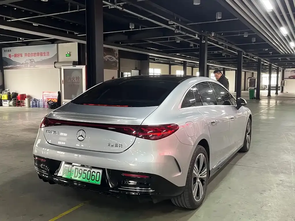 Mercedes-Benz EQE 2024 из CN, фото 7