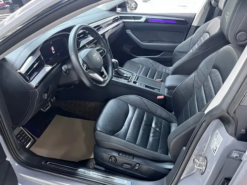Volkswagen CC 2023 из CN, фото 7