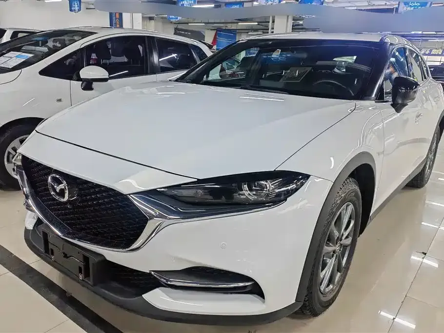 Mazda CX-4 — фото 1
