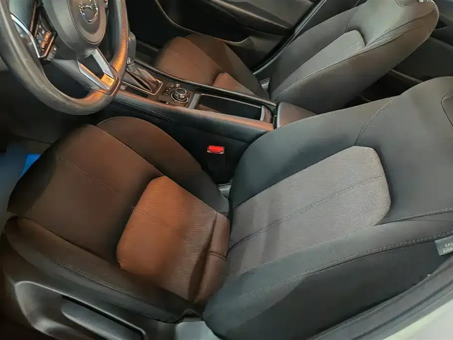 Mazda CX-4 — фото 8