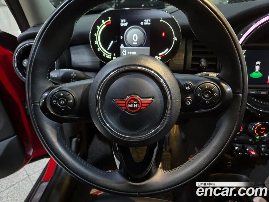 Mini Cooper 2021 из KR, фото 9