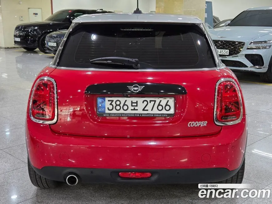 Mini Cooper 2021 из KR, фото 10