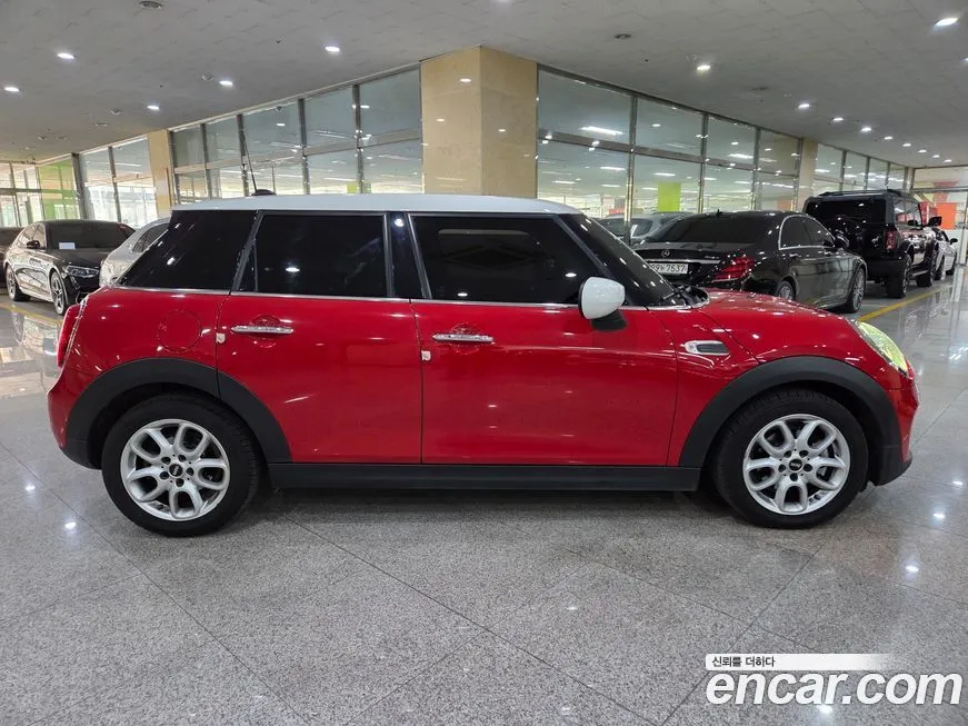 Mini Cooper 2021 из KR, фото 7